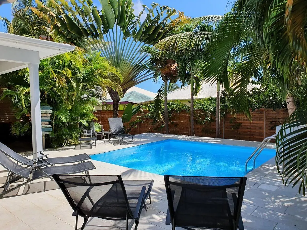 Holiday home Villa L'Anjou Creole A Sainte Anne En Guadeloupe Avec Piscine Privee Et 3 Chambres Pour 6 Personnes