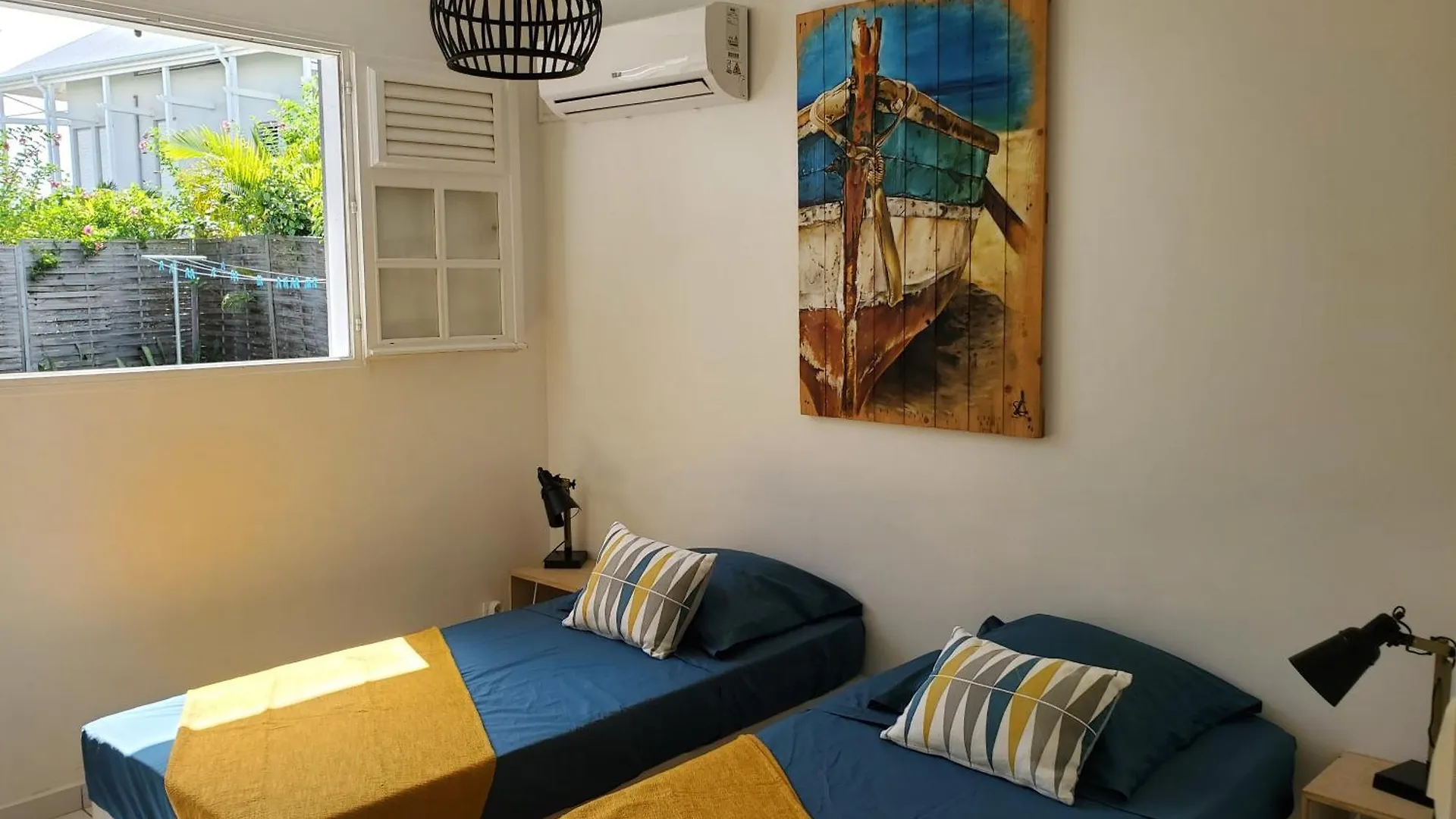 Villa L'Anjou Creole A Sainte Anne En Guadeloupe Avec Piscine Privee Et 3 Chambres Pour 6 Personnes Holiday home