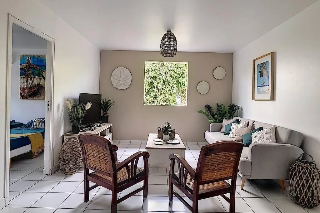 Villa L'Anjou Creole A Sainte Anne En Guadeloupe Avec Piscine Privee Et 3 Chambres Pour 6 Personnes 0*, Sainte-Anne (Grande-Terre)
