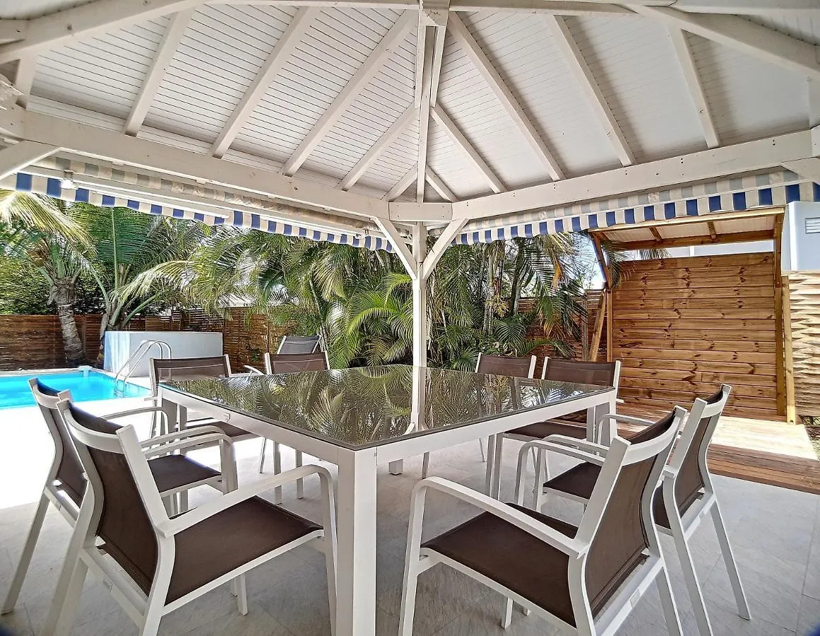 Holiday home Villa L'Anjou Creole A Sainte Anne En Guadeloupe Avec Piscine Privee Et 3 Chambres Pour 6 Personnes