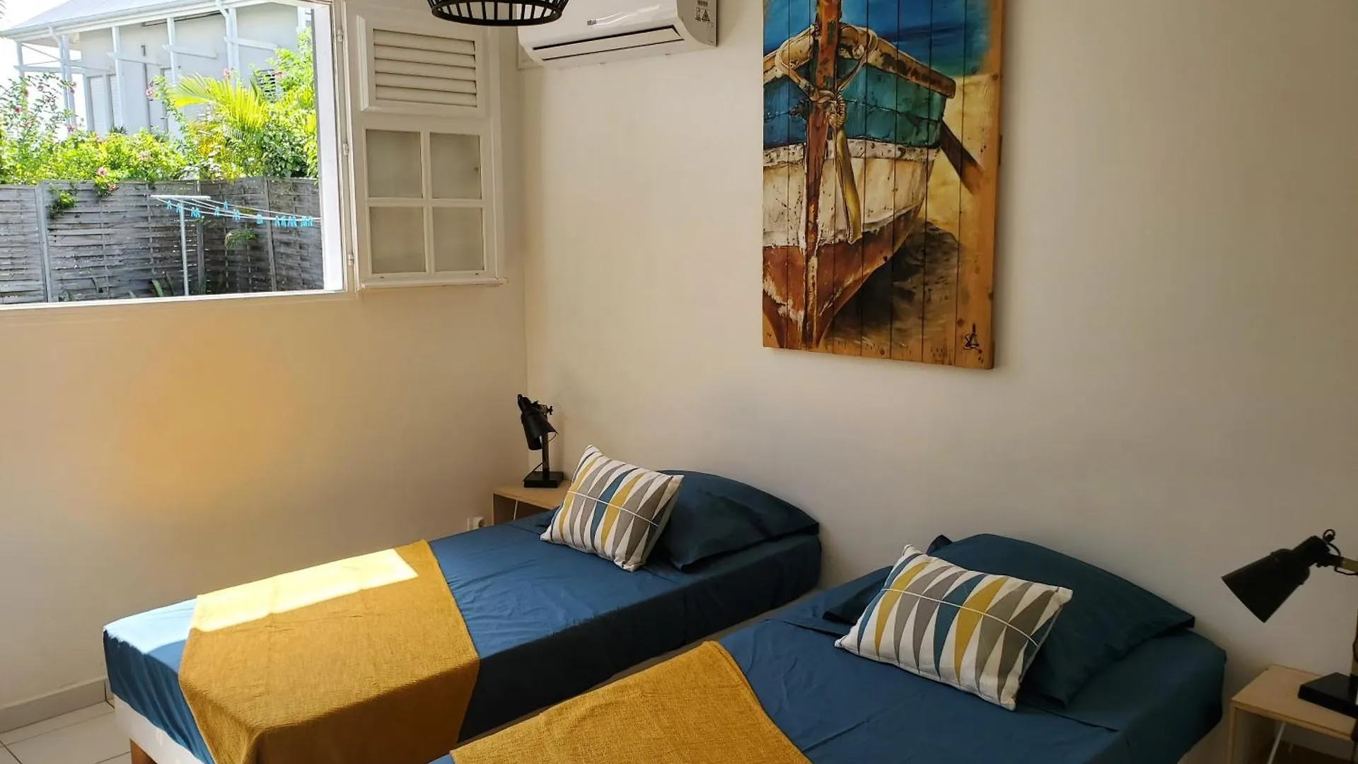 Holiday home Villa L'Anjou Creole A Sainte Anne En Guadeloupe Avec Piscine Privee Et 3 Chambres Pour 6 Personnes Guadeloupe