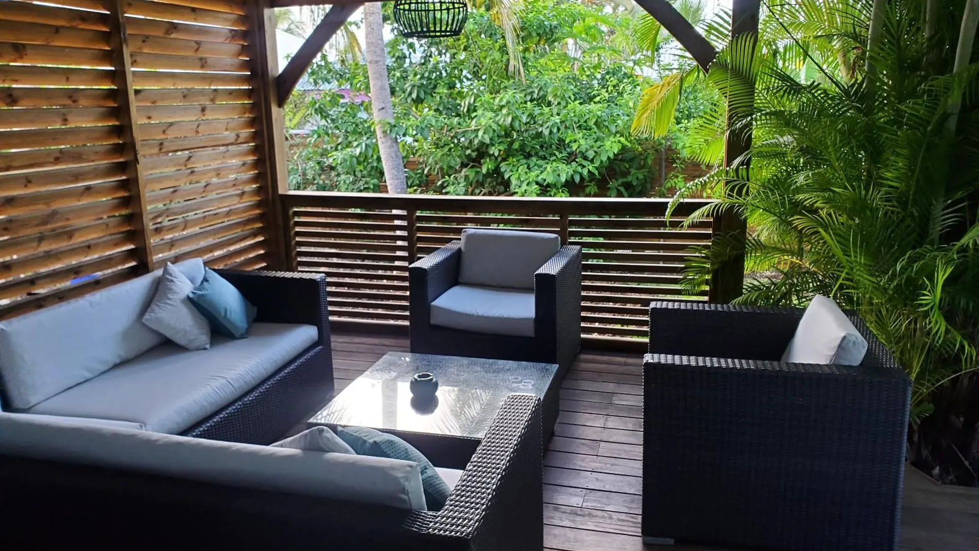 Villa L'Anjou Creole A Sainte Anne En Guadeloupe Avec Piscine Privee Et 3 Chambres Pour 6 Personnes Guadeloupe